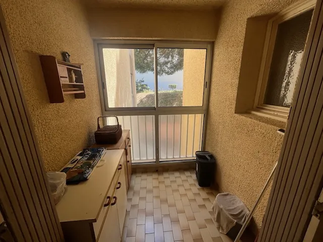 Appartement T2 à Ajaccio avec terrasse et loggia, proche commodités 