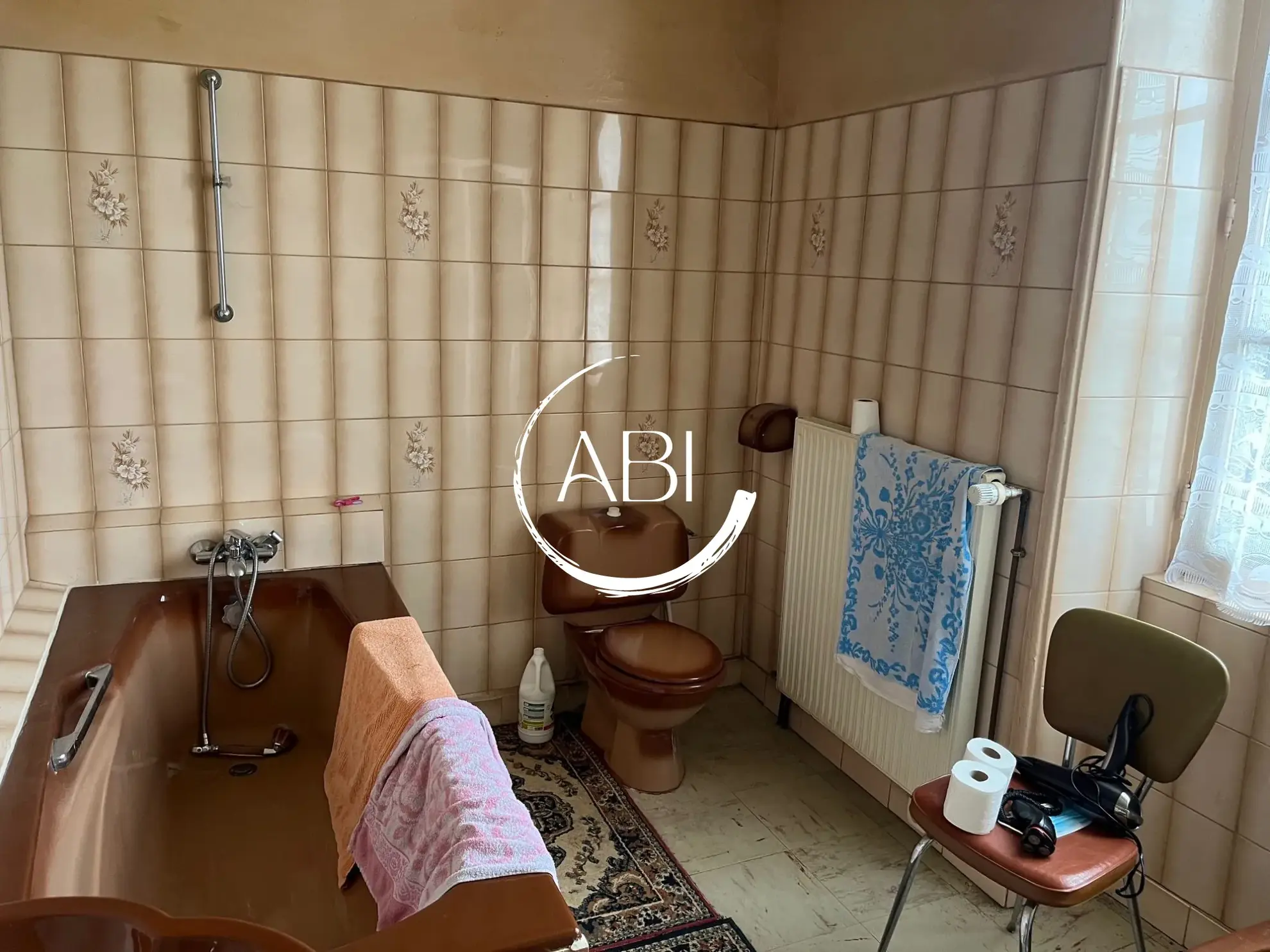 Maison en pierre à rénover avec terrain en Nord Mayenne, 108 m², 3 chambres 