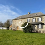 Maison en pierre à rénover avec terrain en Nord Mayenne, 108 m², 3 chambres