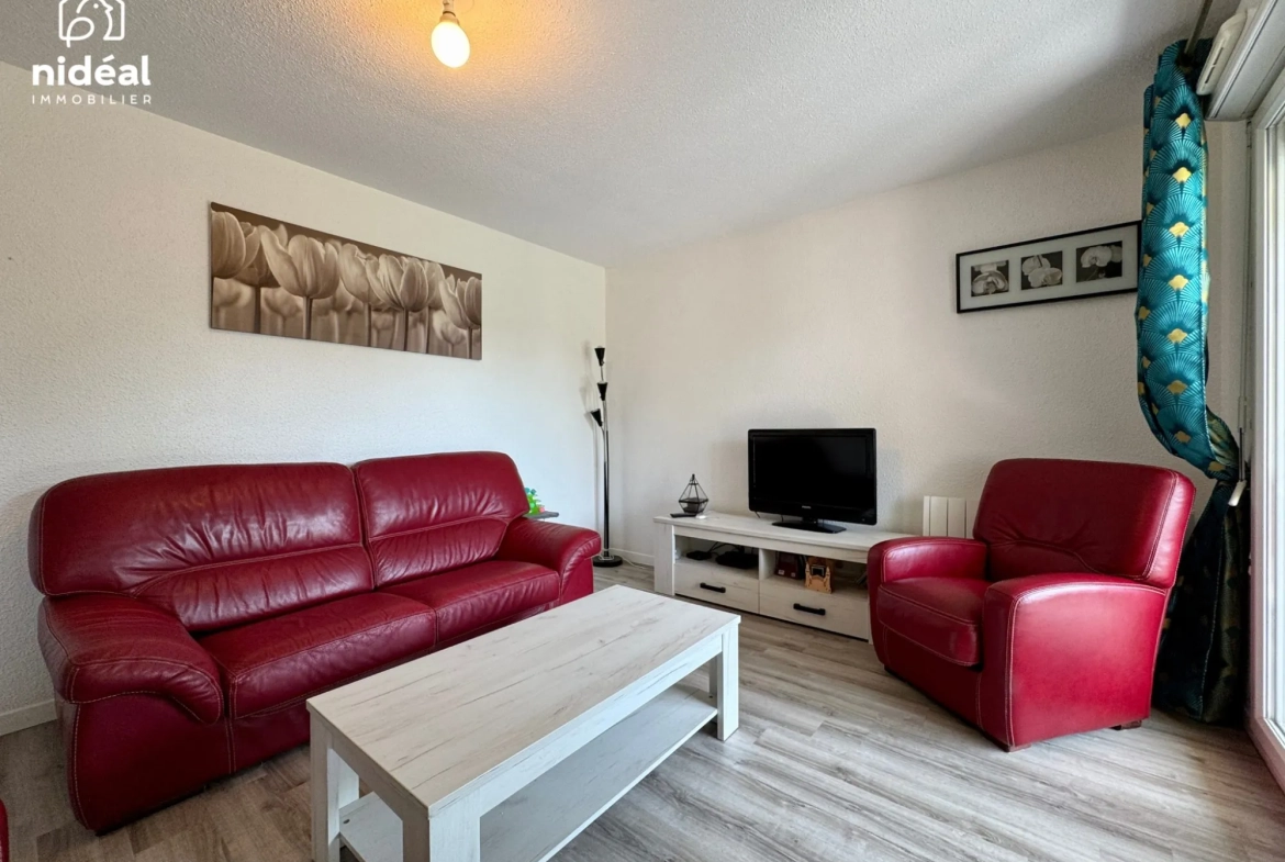 Appartement rénové de 54m² à Maubeuge avec terrasse et stationnement 