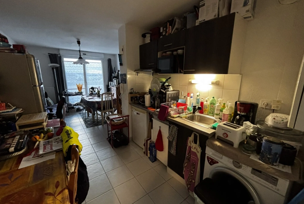 Appartement T2 à Saint-Quentin de 36,80 m² avec balcon et parking en vente 