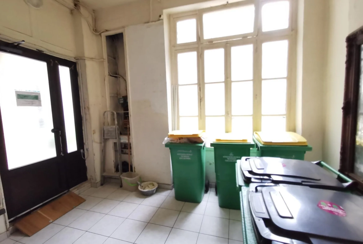 Charmante chambre de 7,10 m² à Paris 10e proche métro - Pied-à-terre ou bureau 