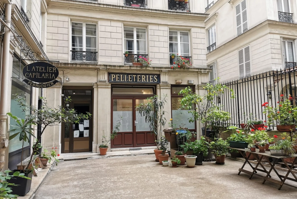 Charmante chambre de 7,10 m² à Paris 10e proche métro - Pied-à-terre ou bureau 
