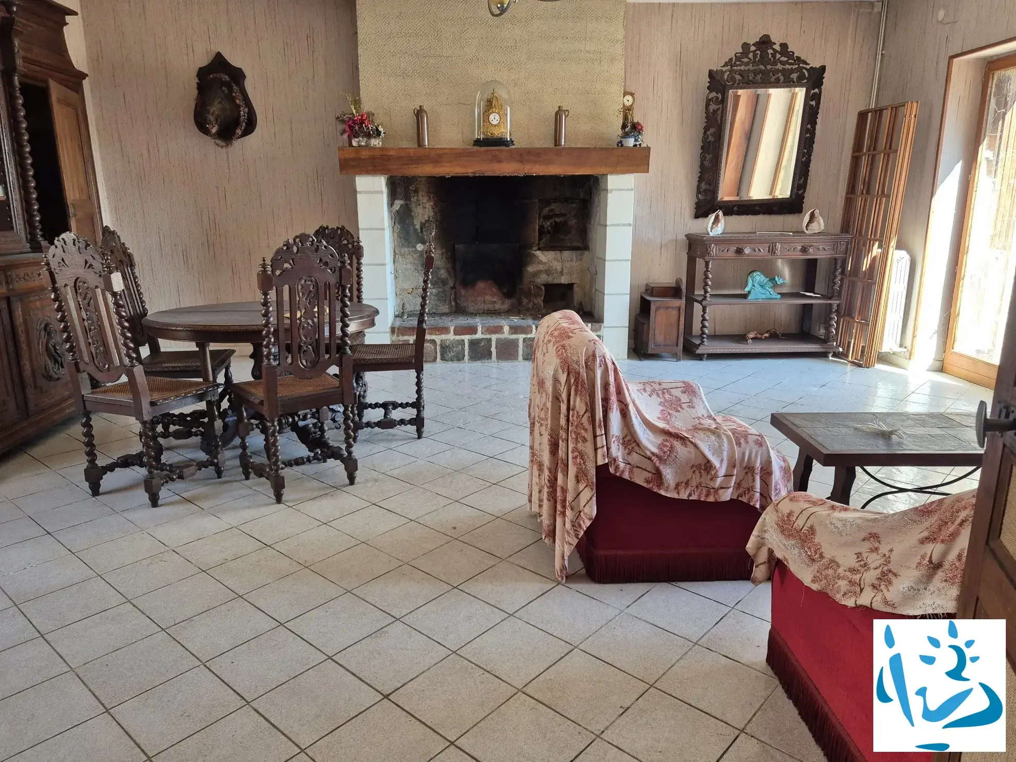 Maison de village à rénover à 10 minutes de Mortagne-au-Perche avec Jardin et dépendances 