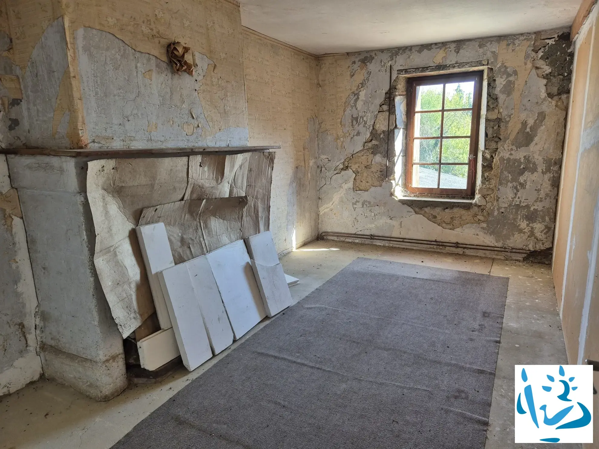 Maison de village à rénover à 10 minutes de Mortagne-au-Perche avec Jardin et dépendances 
