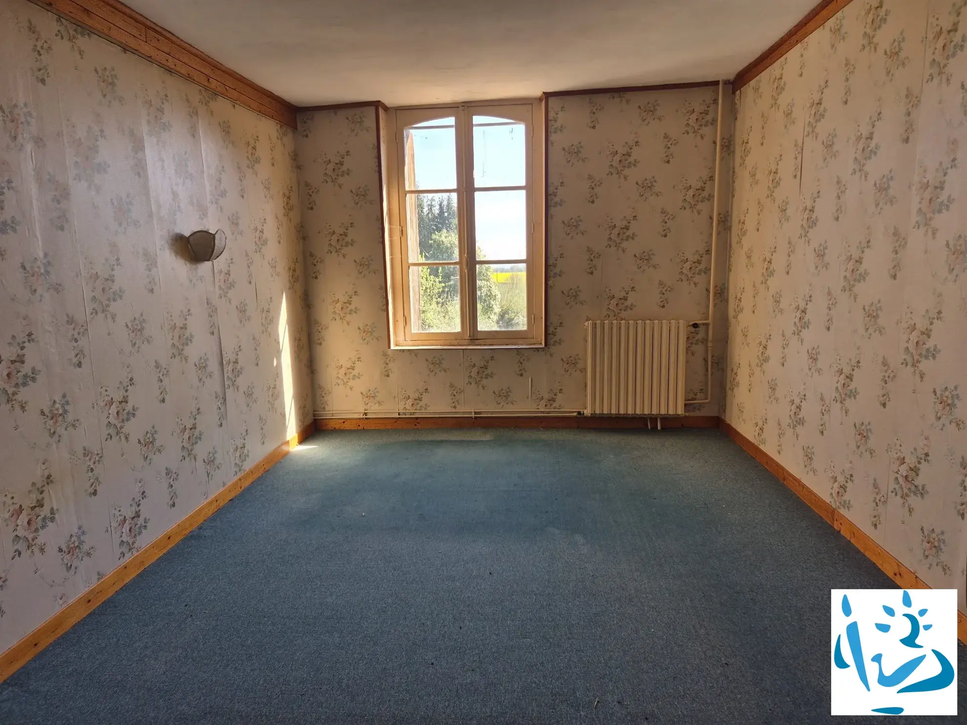 Maison de village à rénover à 10 minutes de Mortagne-au-Perche avec Jardin et dépendances 