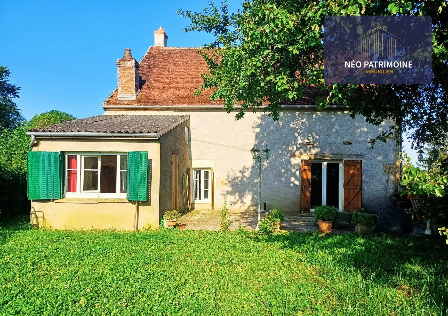Charmante maison de campagne à Champlemy avec 3 chambres et dépendances 