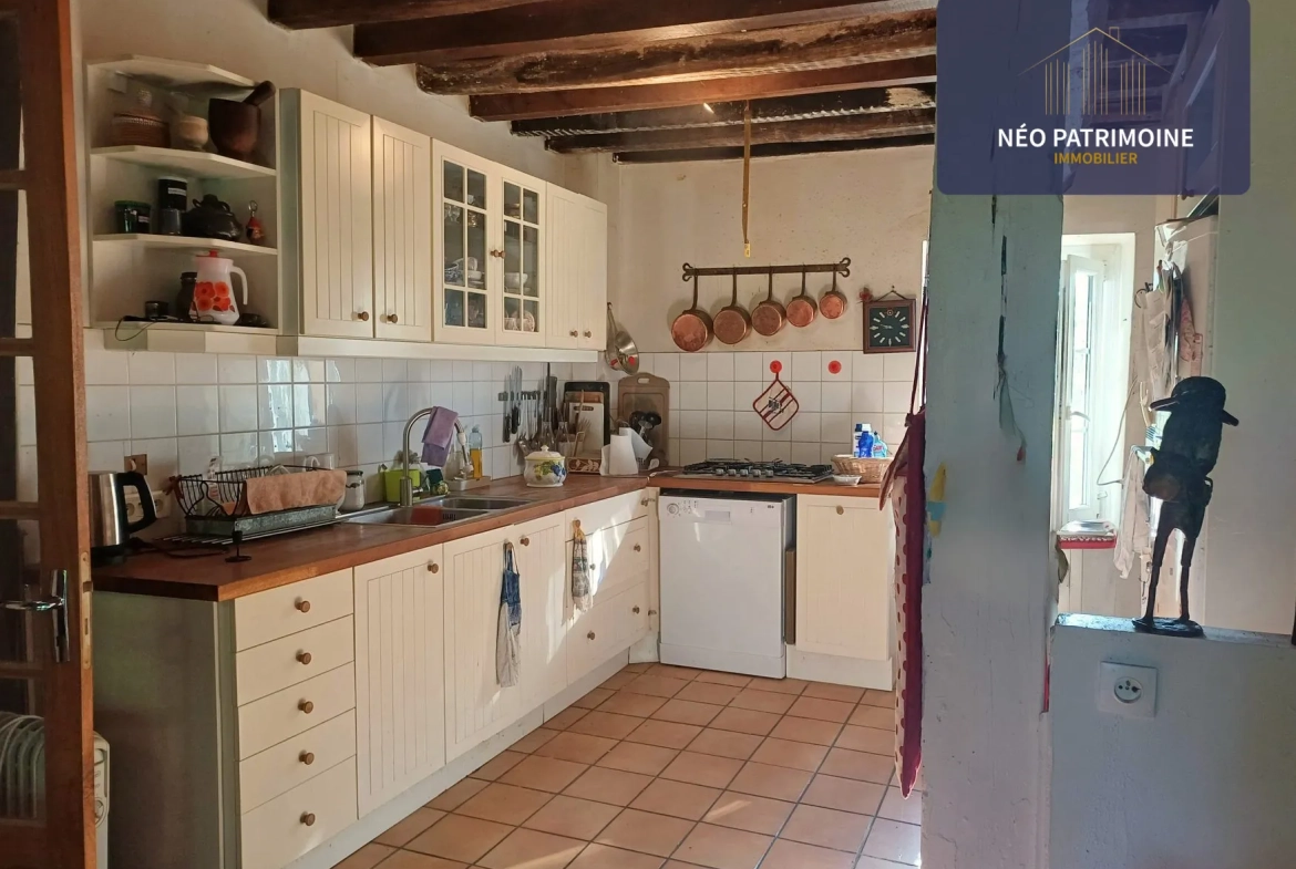 Charmante maison de campagne à Champlemy avec 3 chambres et dépendances 