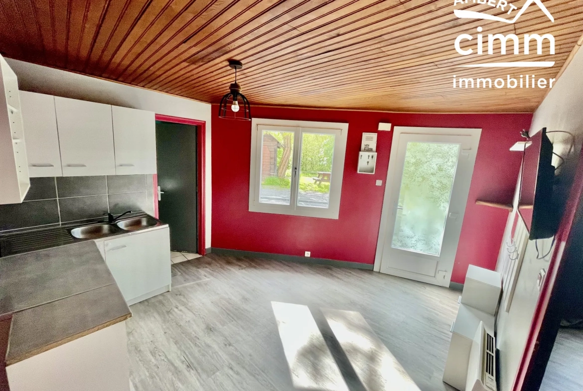 Maison de ville à vendre à Arlanc - 82 m² avec jardin et cave 