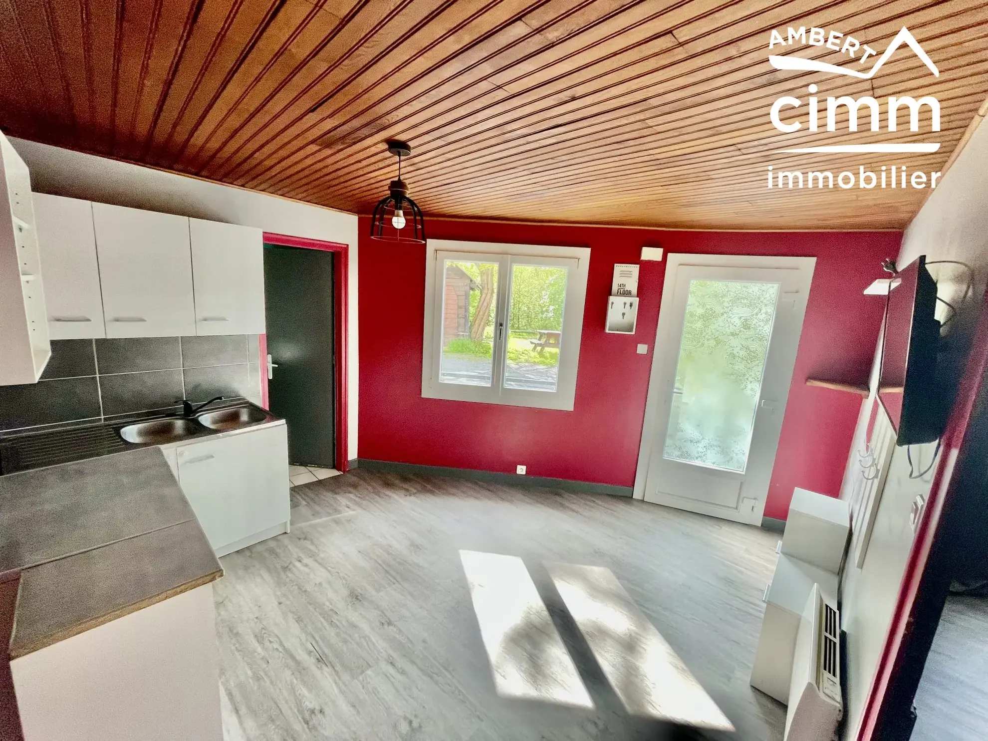 Maison de ville à vendre à Arlanc - 82 m² avec jardin et cave 