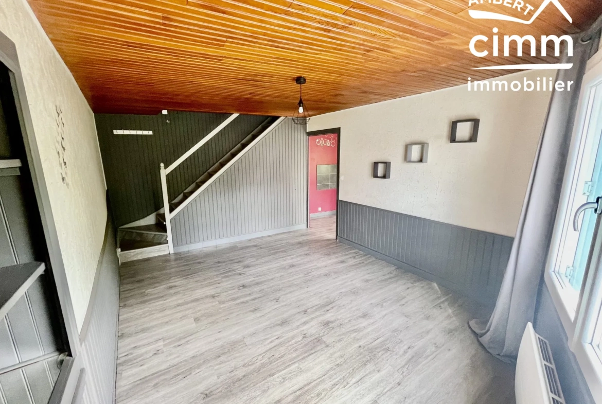 Maison de ville à vendre à Arlanc - 82 m² avec jardin et cave 