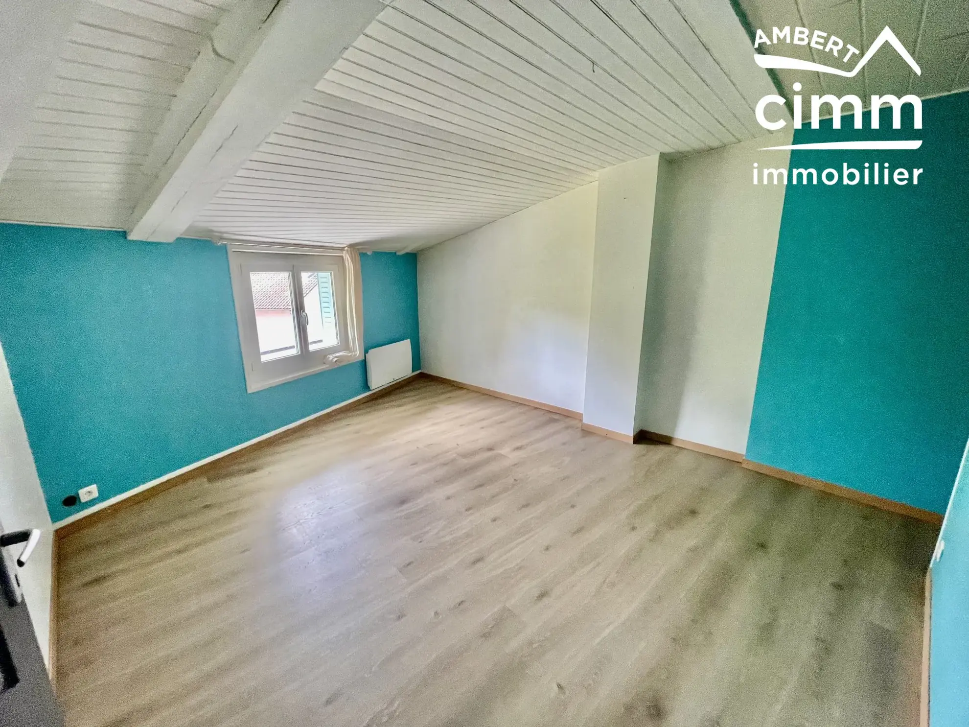 Maison de ville à vendre à Arlanc - 82 m² avec jardin et cave 