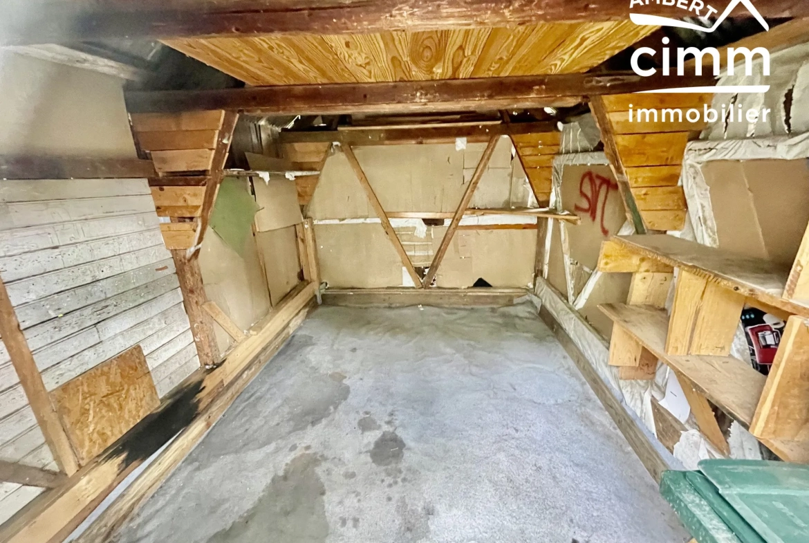 Maison de ville à vendre à Arlanc - 82 m² avec jardin et cave 