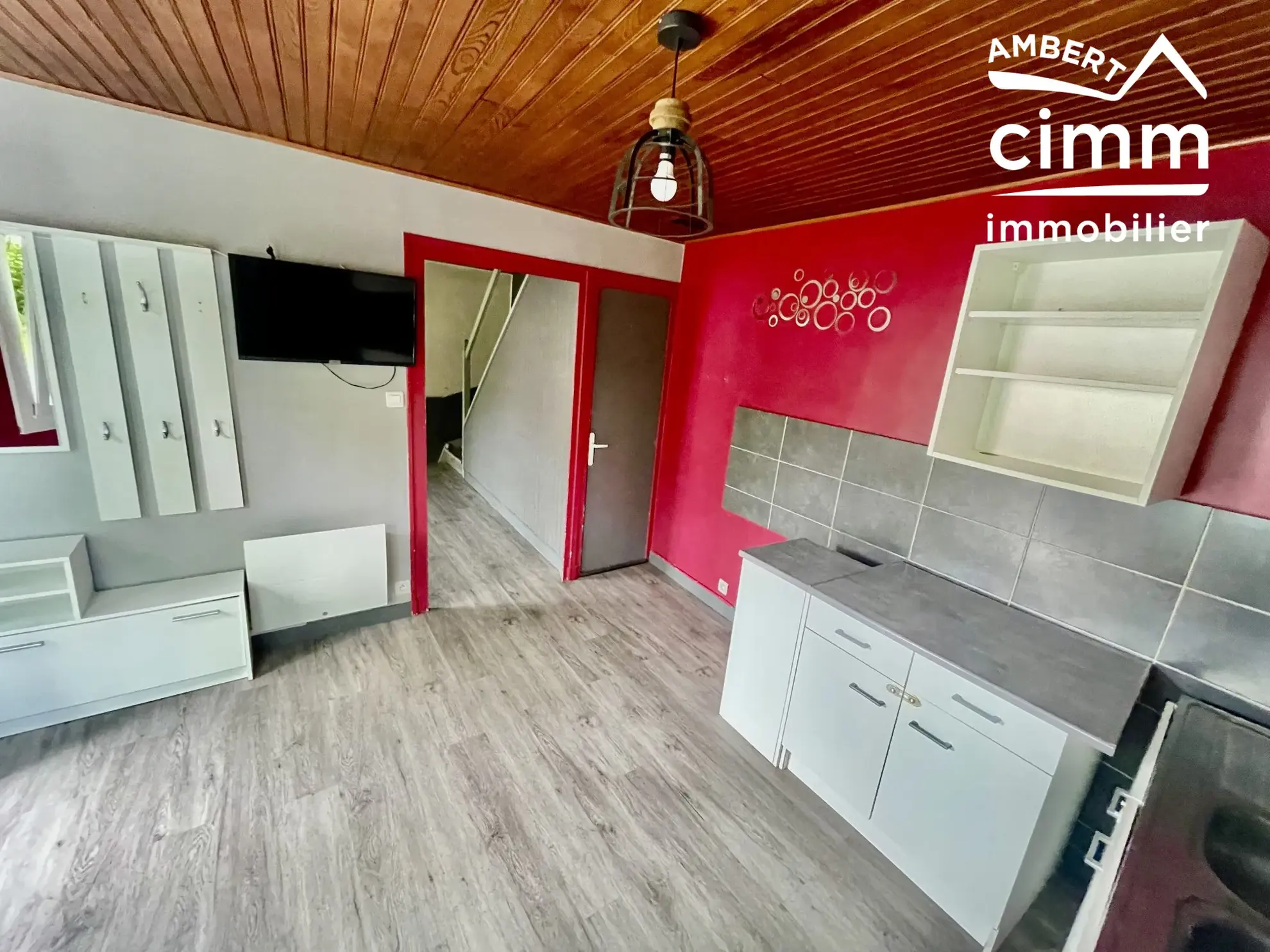 Maison de ville à vendre à Arlanc - 82 m² avec jardin et cave 