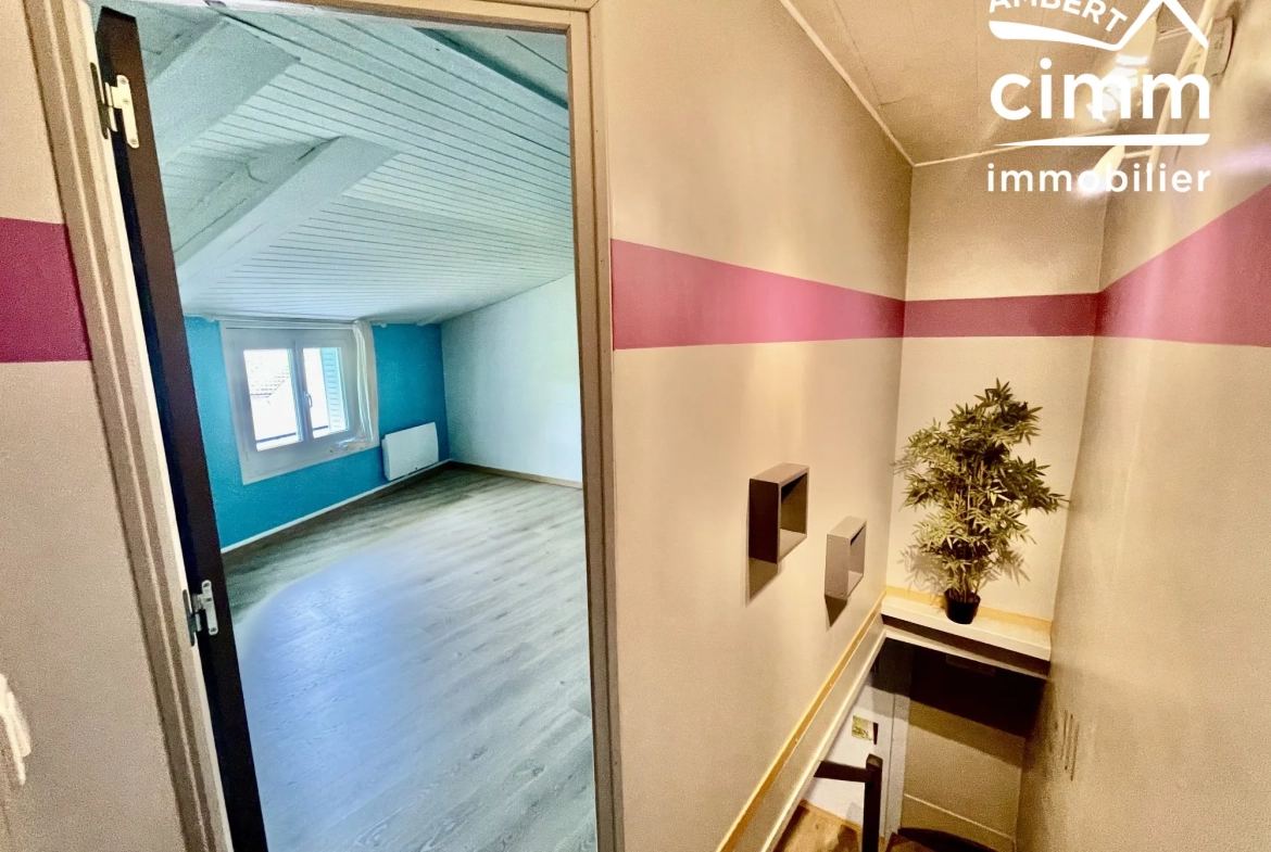 Maison de ville à vendre à Arlanc - 82 m² avec jardin et cave 
