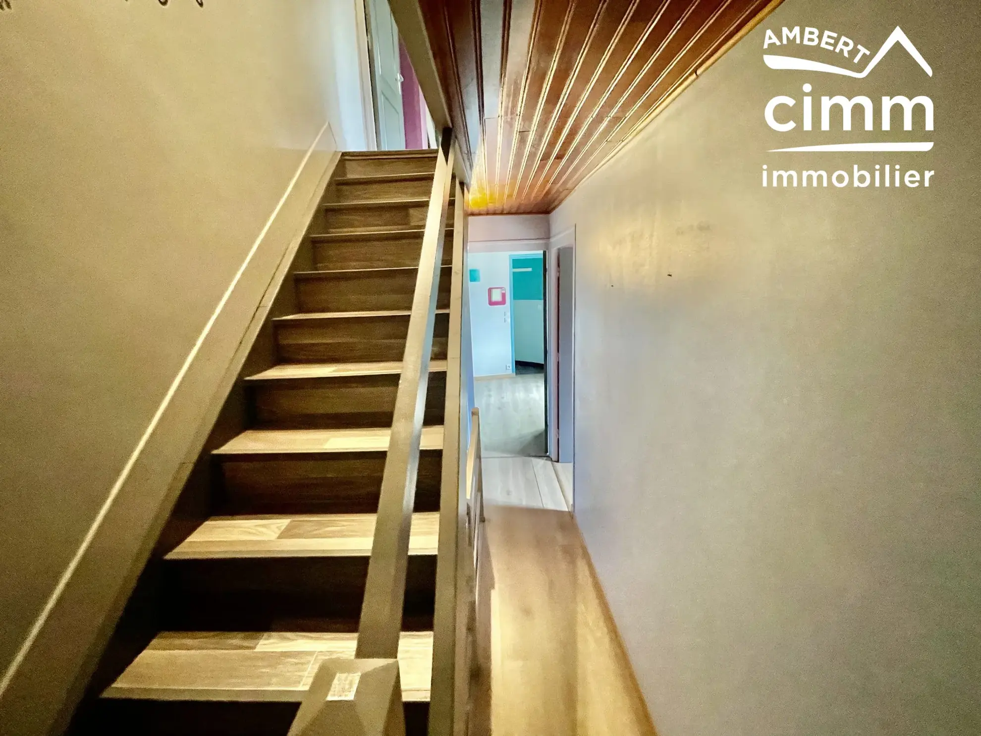 Maison de ville à vendre à Arlanc - 82 m² avec jardin et cave 