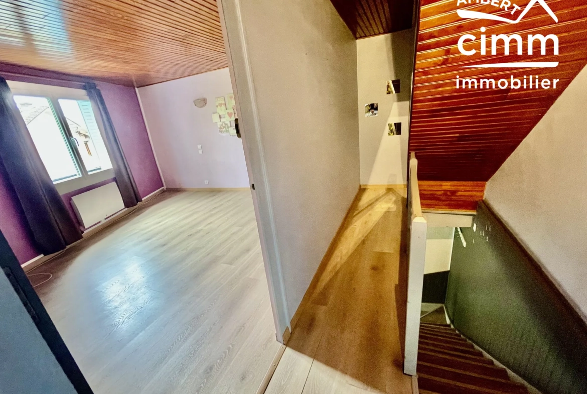 Maison de ville à vendre à Arlanc - 82 m² avec jardin et cave 