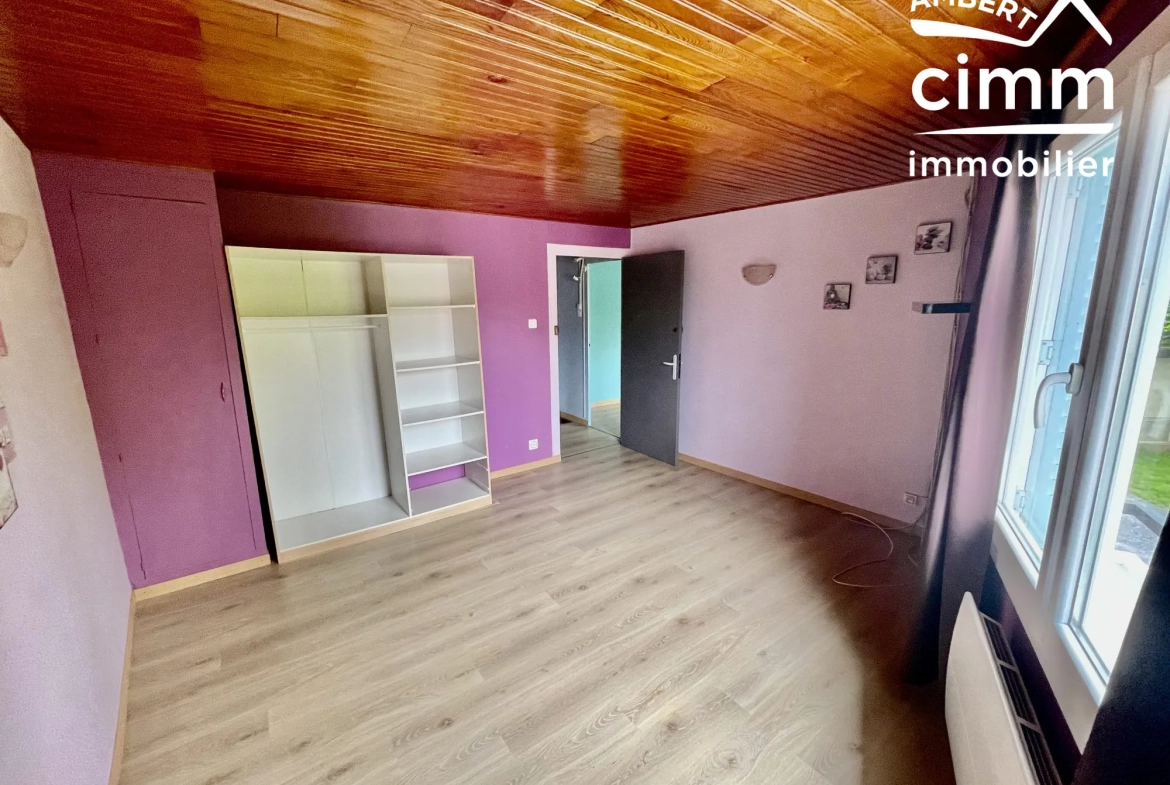 Maison de ville à vendre à Arlanc - 82 m² avec jardin et cave 