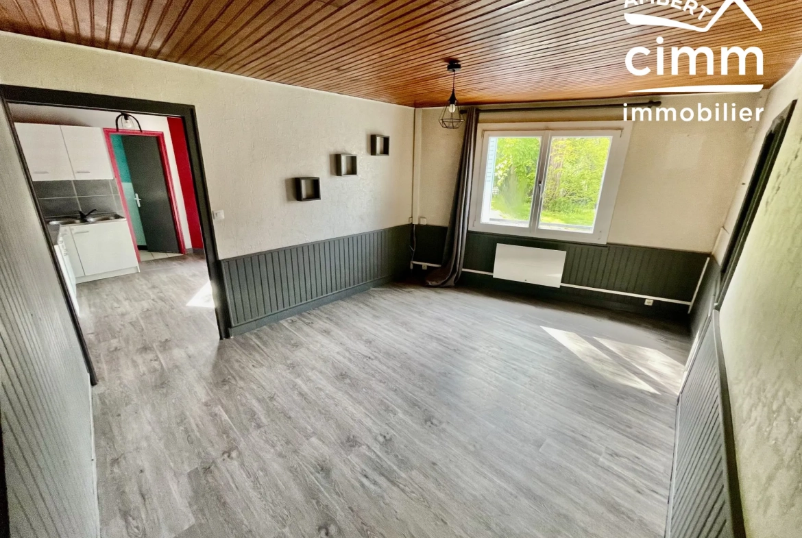 Maison de ville à vendre à Arlanc - 82 m² avec jardin et cave 
