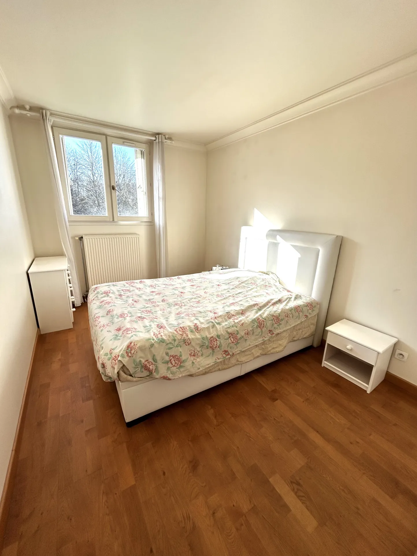 Appartement 3 pièces de 64 m² avec box et parking à Noisiel proche RER A 