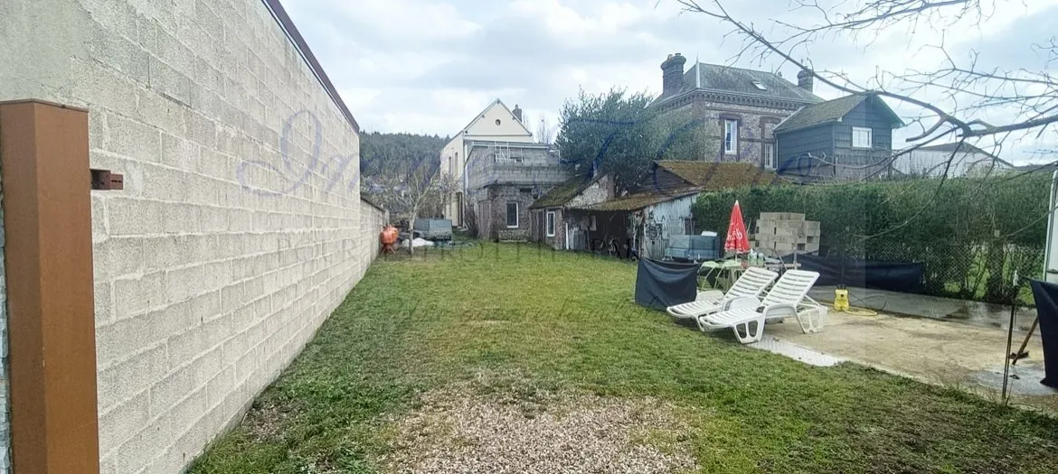 Maison individuelle 102 m² avec annexes à Grand-Couronne dans la Seine-Maritime 
