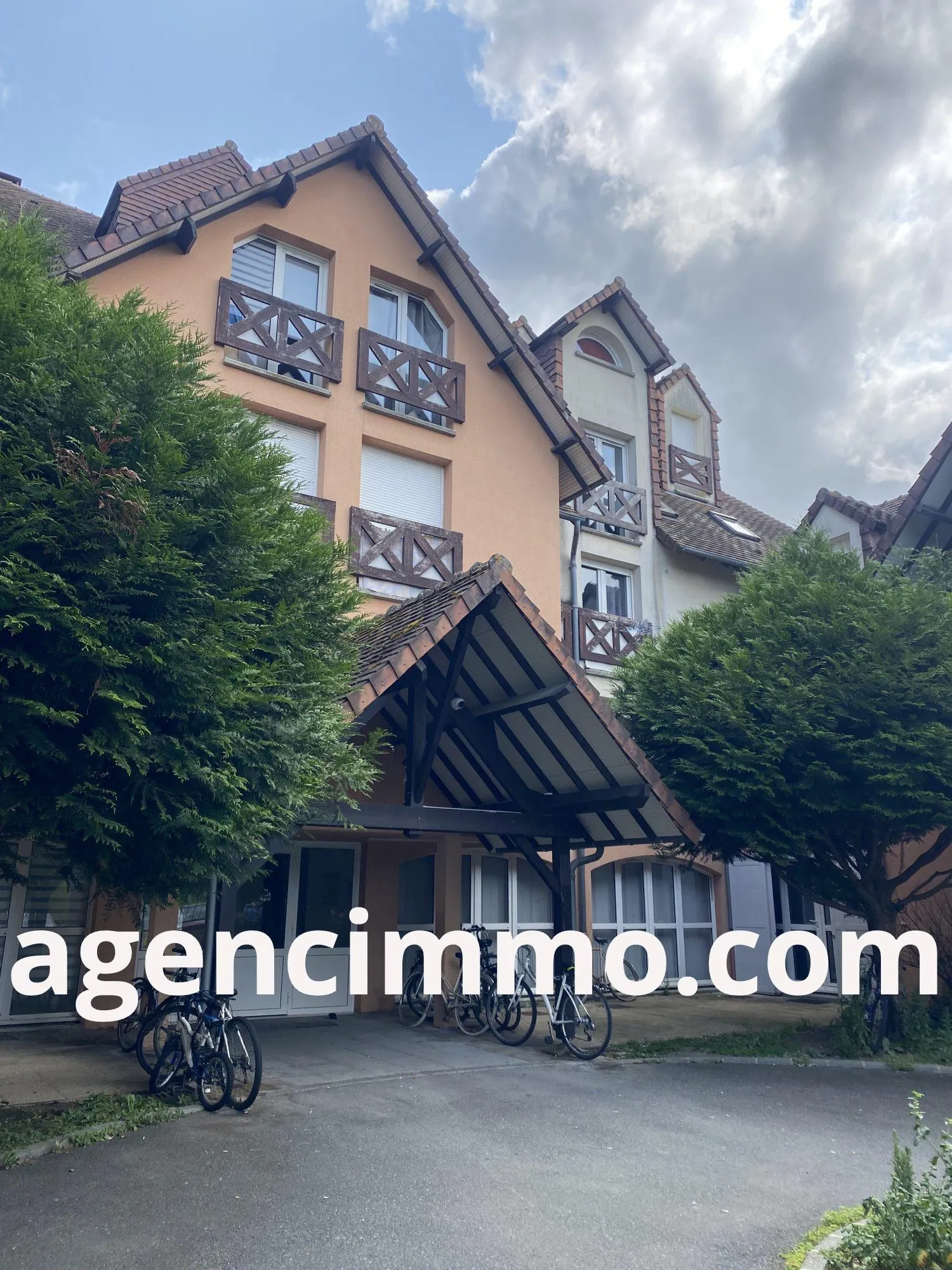 Appartement 2 pièces lumineux à Touques proche Deauville, idéal investissement 
