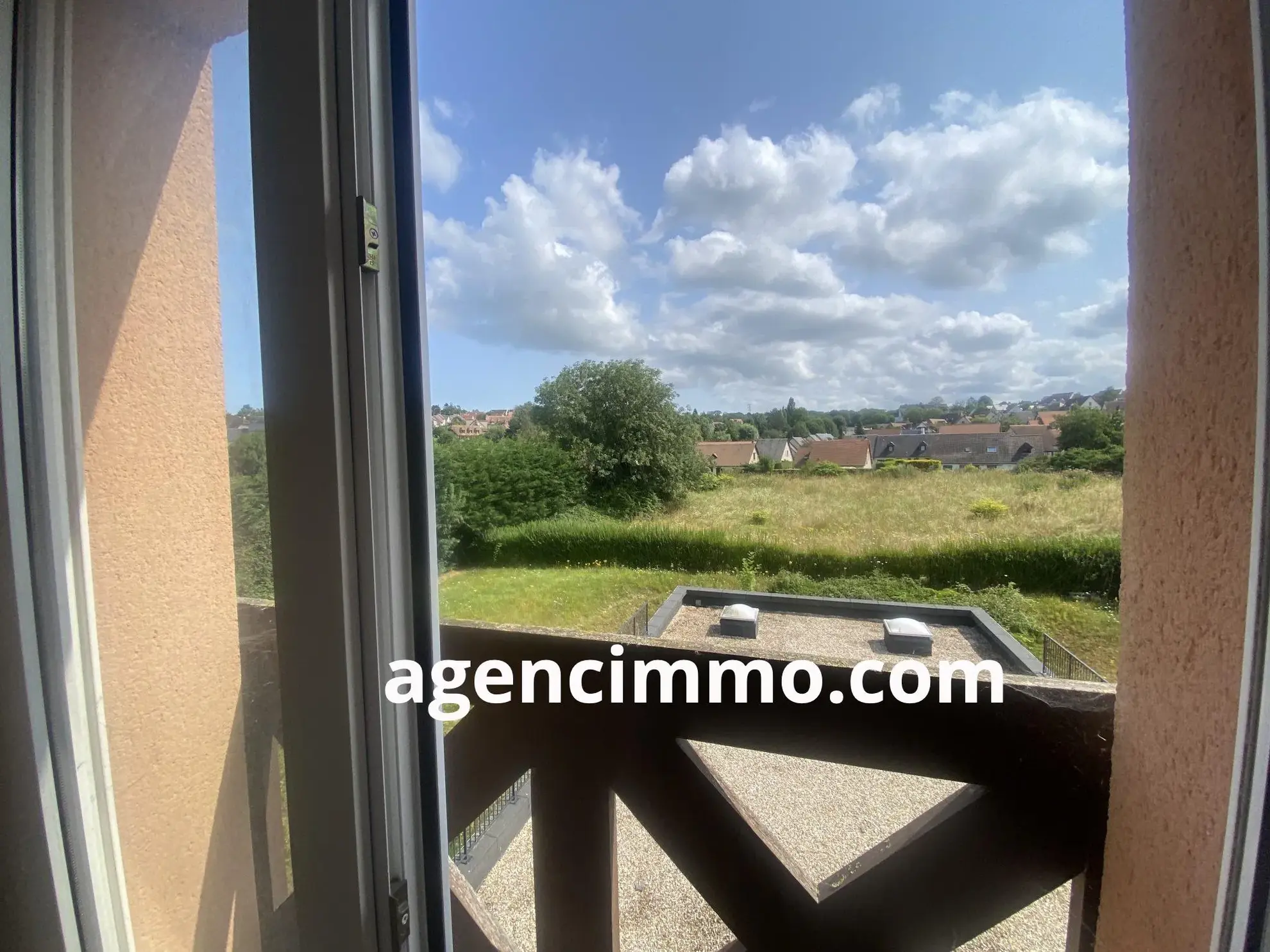 Appartement 2 pièces lumineux à Touques proche Deauville, idéal investissement 