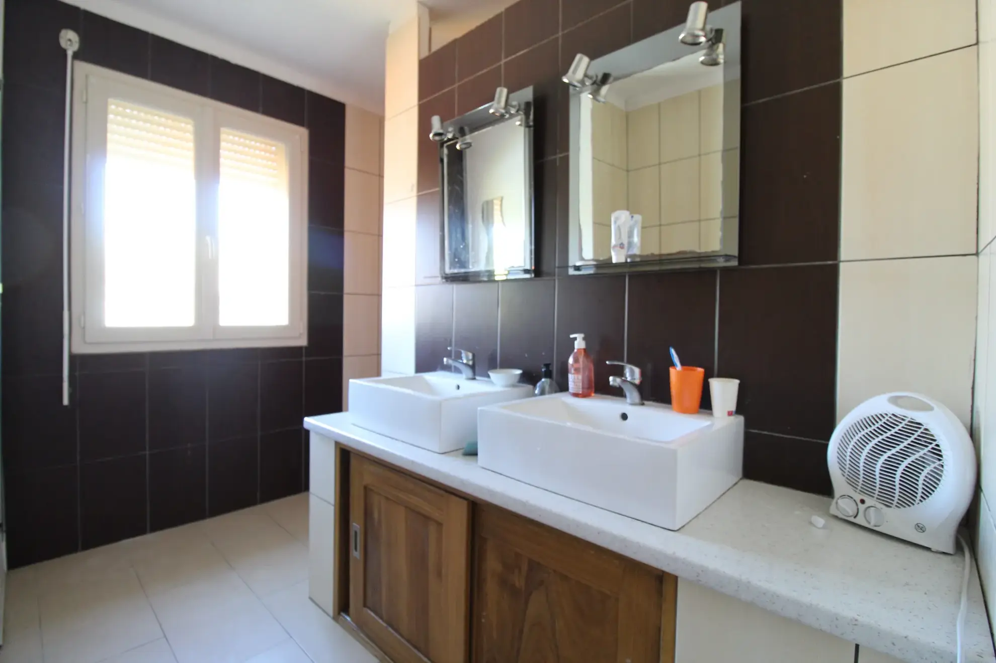 Maison familiale de 142 m² avec terrain à Saint-Victor, 4 chambres 