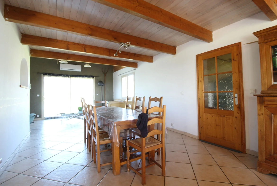Maison familiale de 142 m² avec terrain à Saint-Victor, 4 chambres 