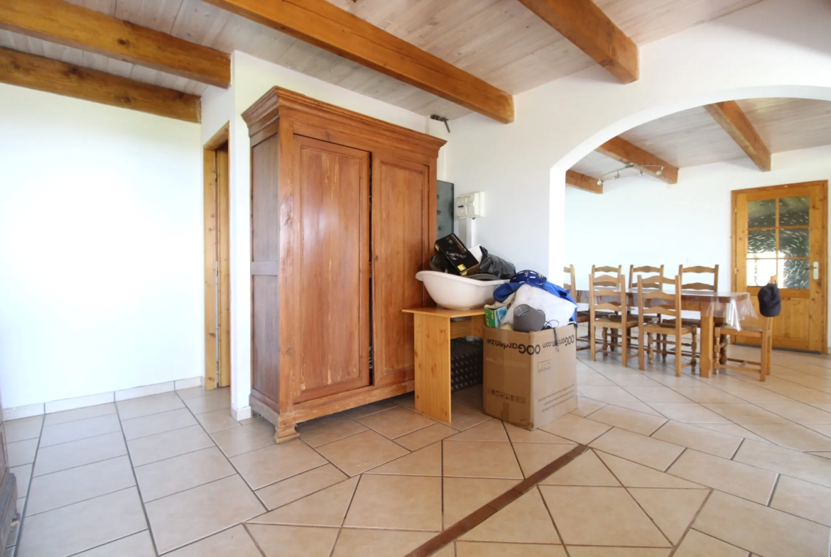 Maison familiale de 142 m² avec terrain à Saint-Victor, 4 chambres 