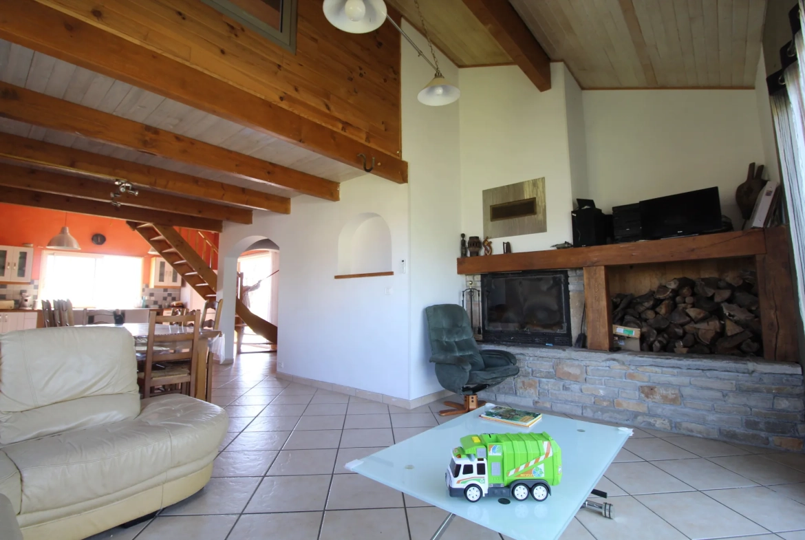 Maison familiale de 142 m² avec terrain à Saint-Victor, 4 chambres 