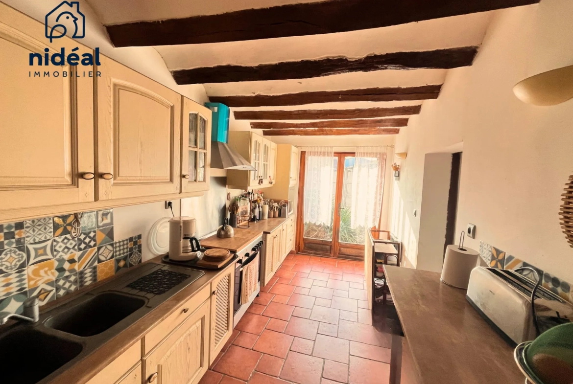Maison Longère à Raismes avec grand potentiel et combles aménageables en vente 