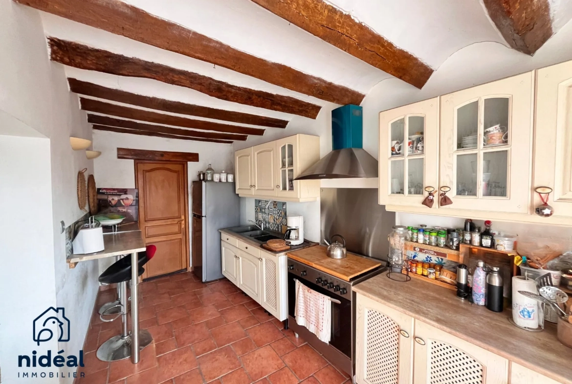 Maison Longère à Raismes avec grand potentiel et combles aménageables en vente 