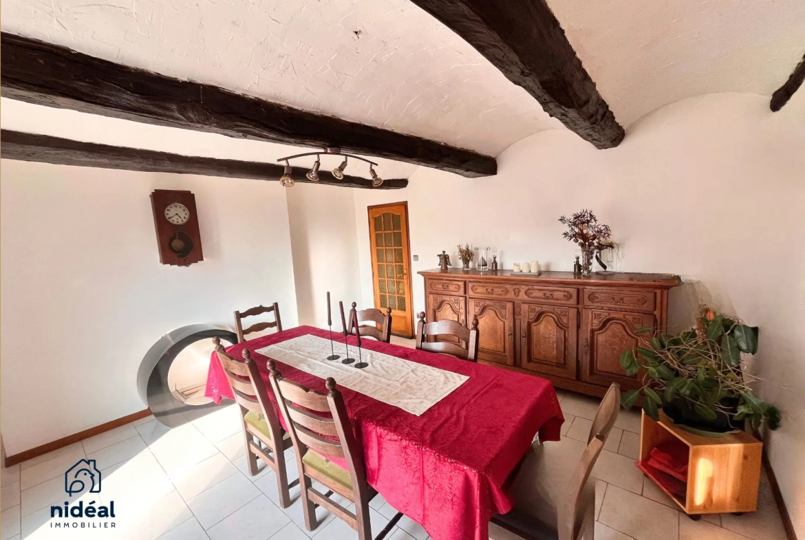 Maison Longère à Raismes avec grand potentiel et combles aménageables en vente 