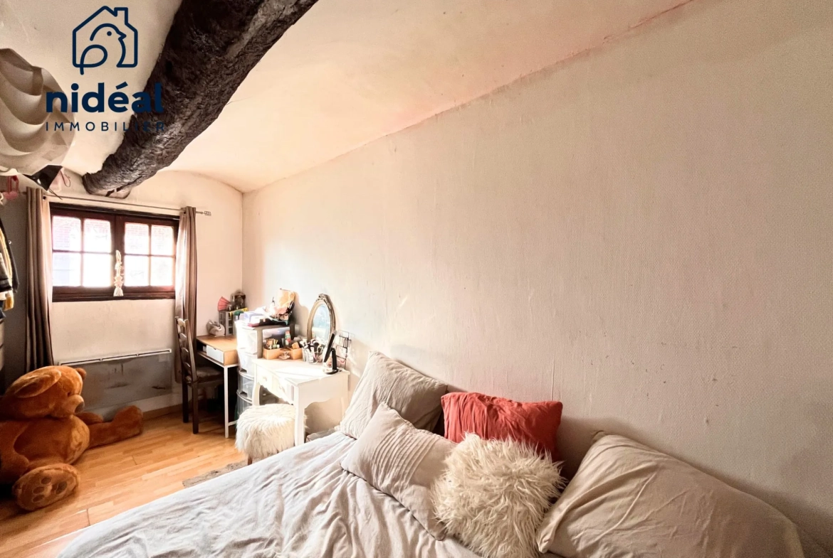 Maison Longère à Raismes avec grand potentiel et combles aménageables en vente 