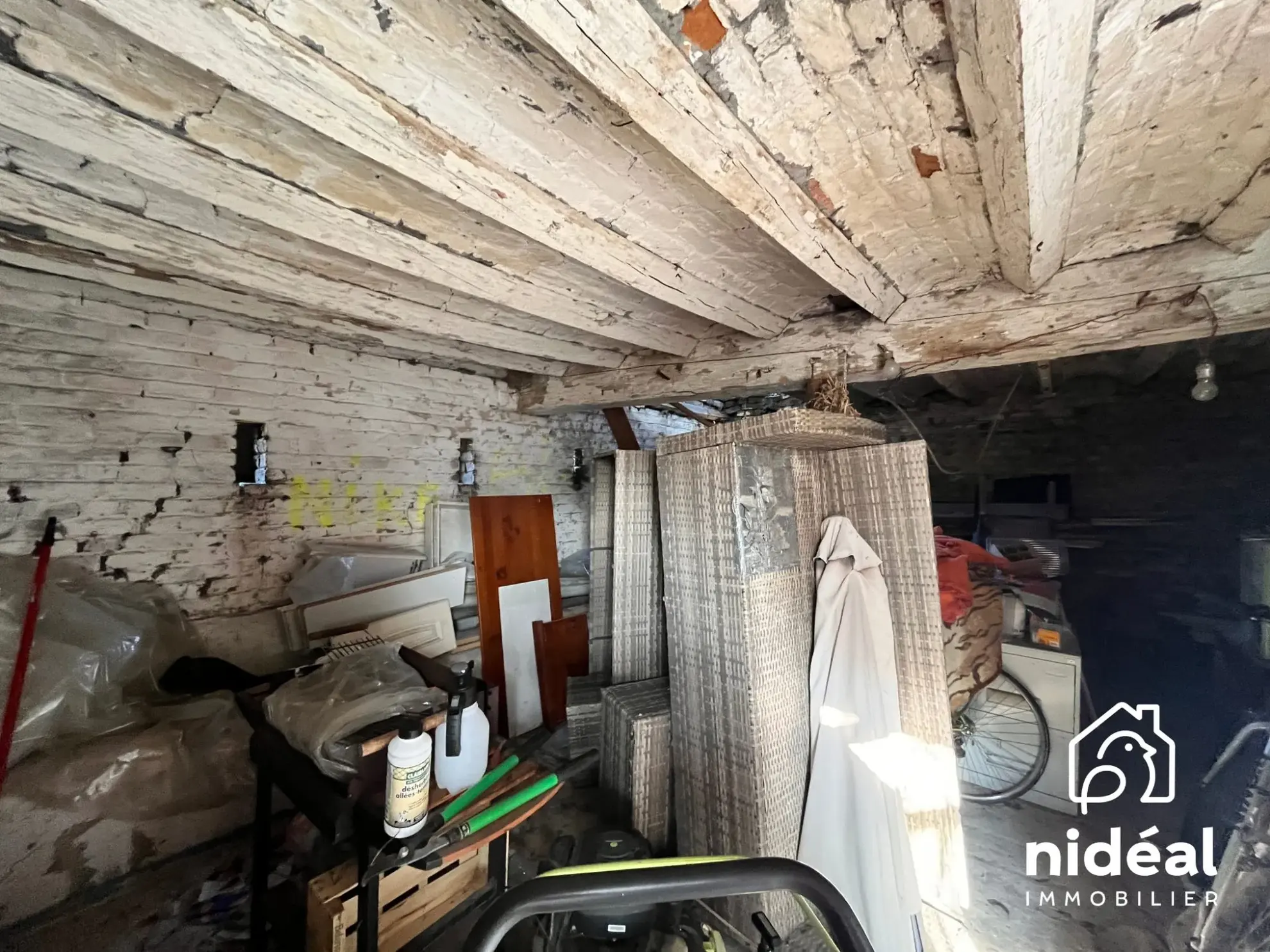 Maison Longère à Raismes avec grand potentiel et combles aménageables en vente 