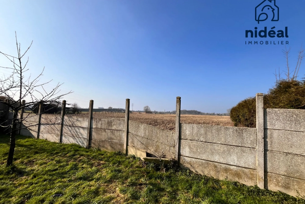 Maison Longère à Raismes avec grand potentiel et combles aménageables en vente 