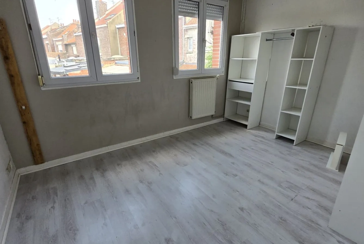 Maison à vendre de 87 m² à Faches-Thumesnil proche commodités 