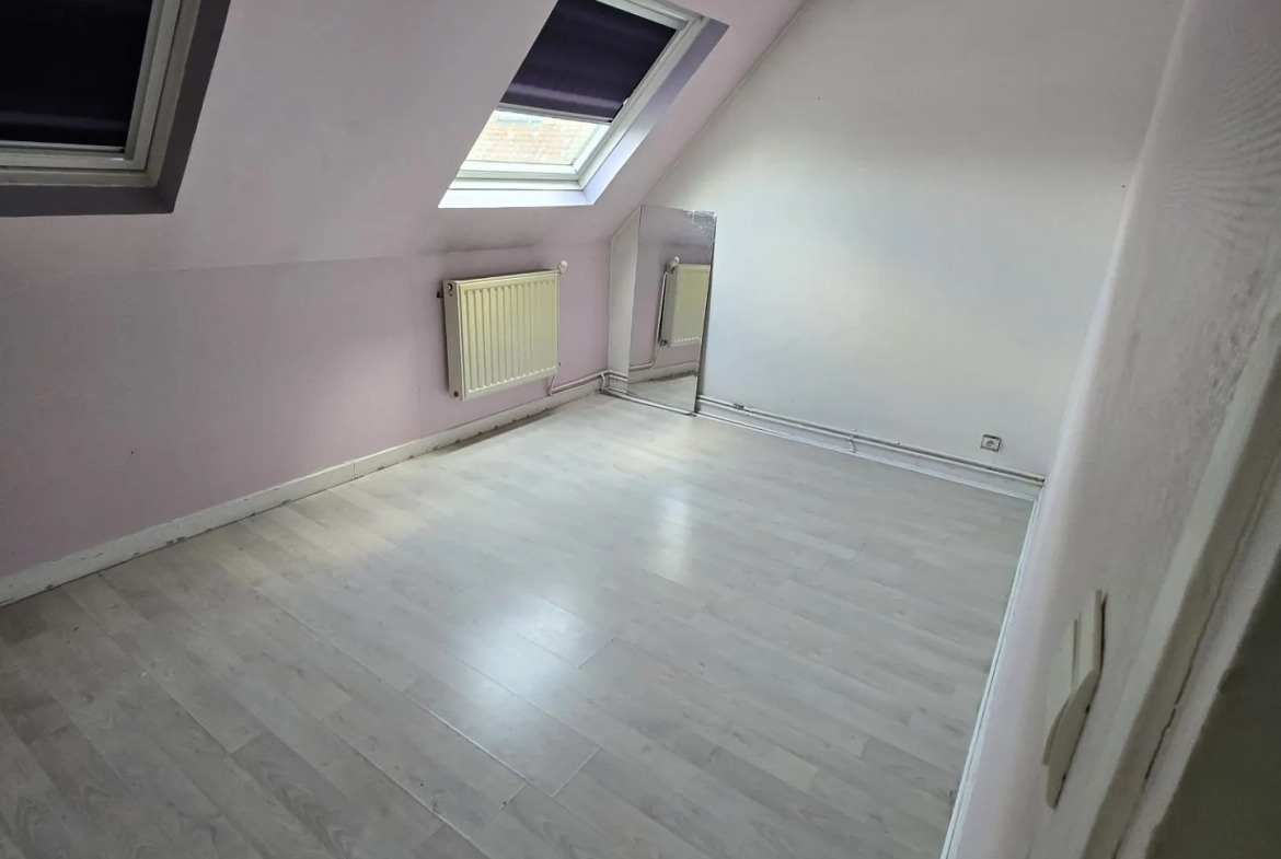 Maison à vendre de 87 m² à Faches-Thumesnil proche commodités 