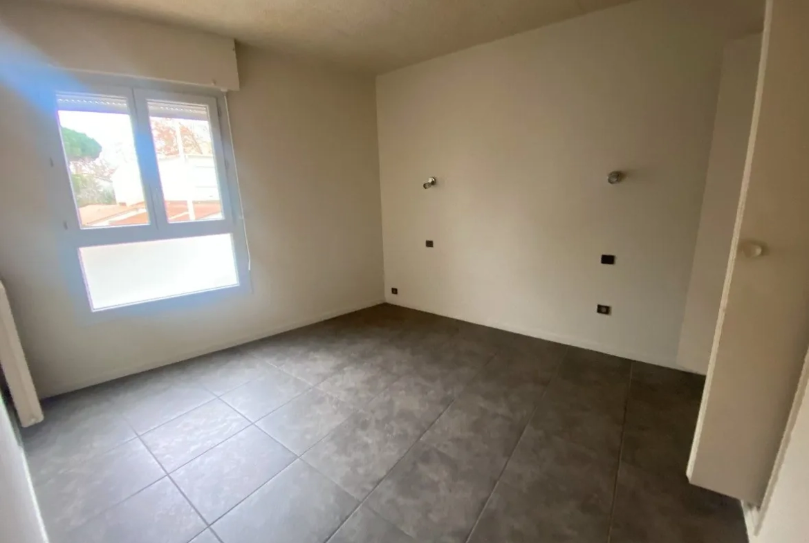Vente appartement T3 lumineux avec cave et parking sécurisé à Perpignan 