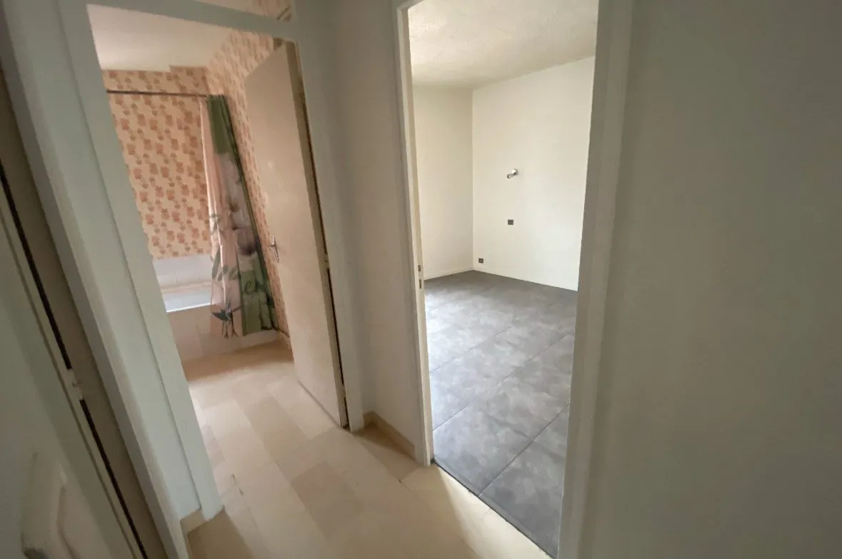 Vente appartement T3 lumineux avec cave et parking sécurisé à Perpignan 