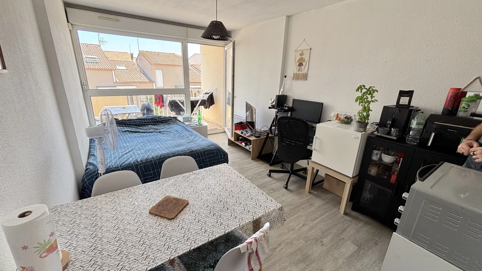 Studio cabine de 29 m² avec terrasse sud et parking privé à Carnon Plage 