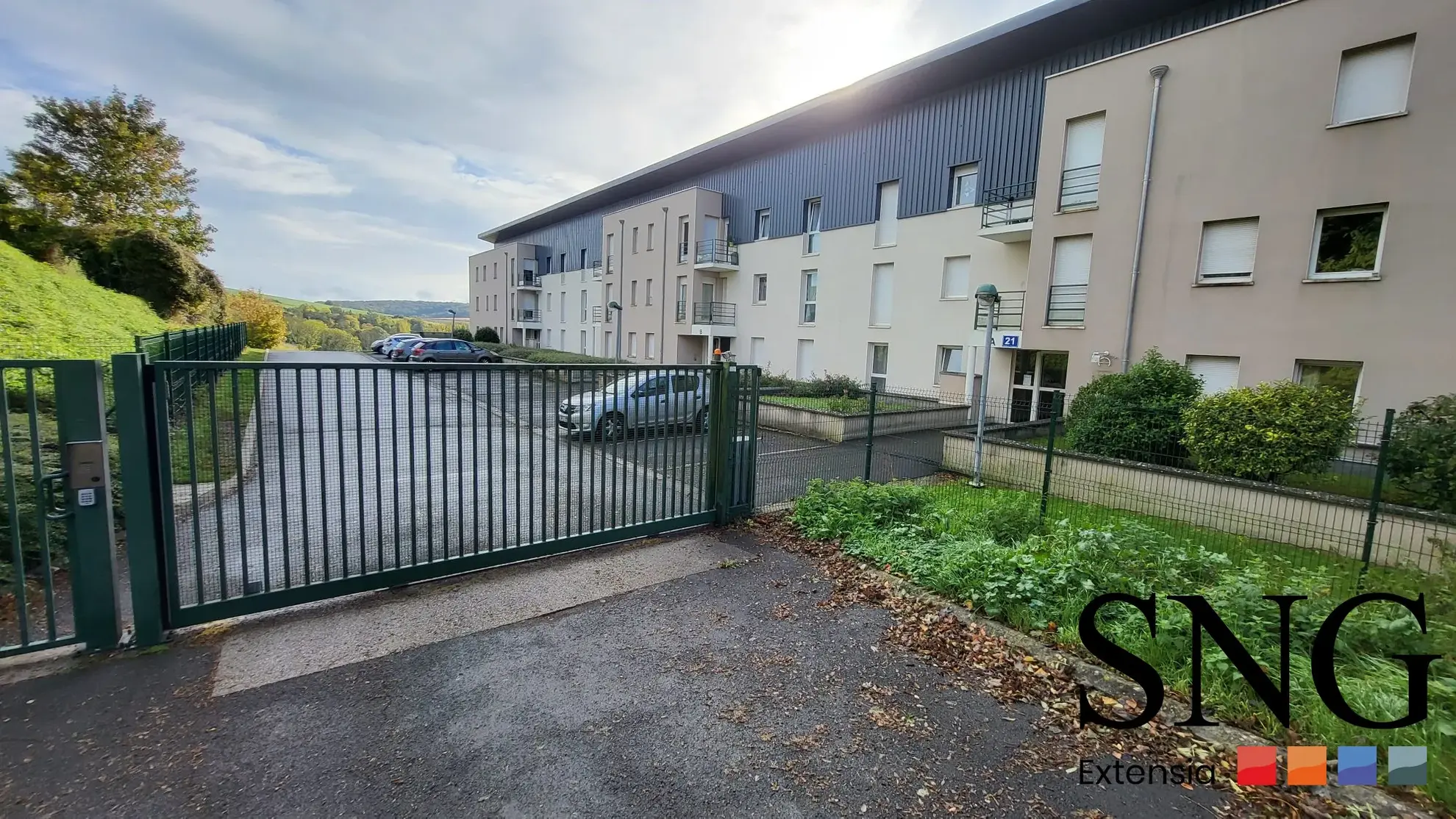 Appartement 2 pièces en rez-de-jardin à Les Andelys avec terrasse et locataire en place 