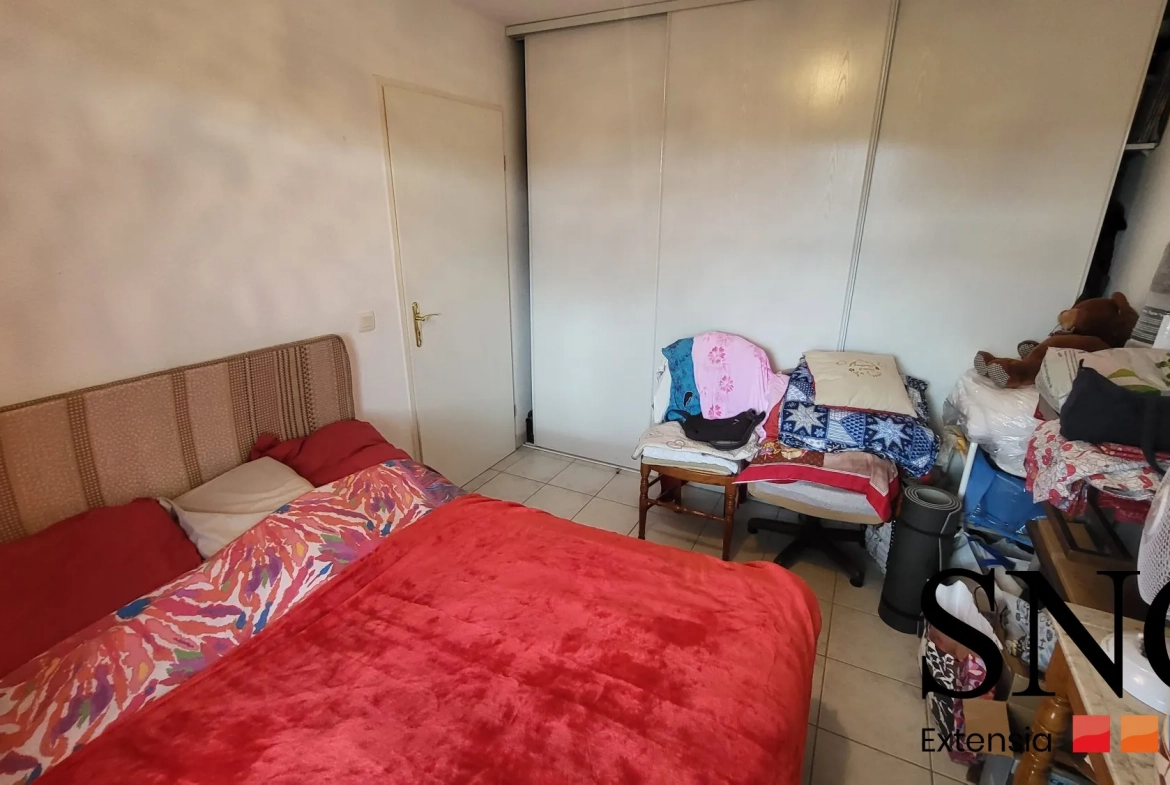 Appartement 2 pièces en rez-de-jardin à Les Andelys avec terrasse et locataire en place 