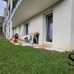 Appartement 2 pièces en rez-de-jardin à Les Andelys avec terrasse et locataire en place