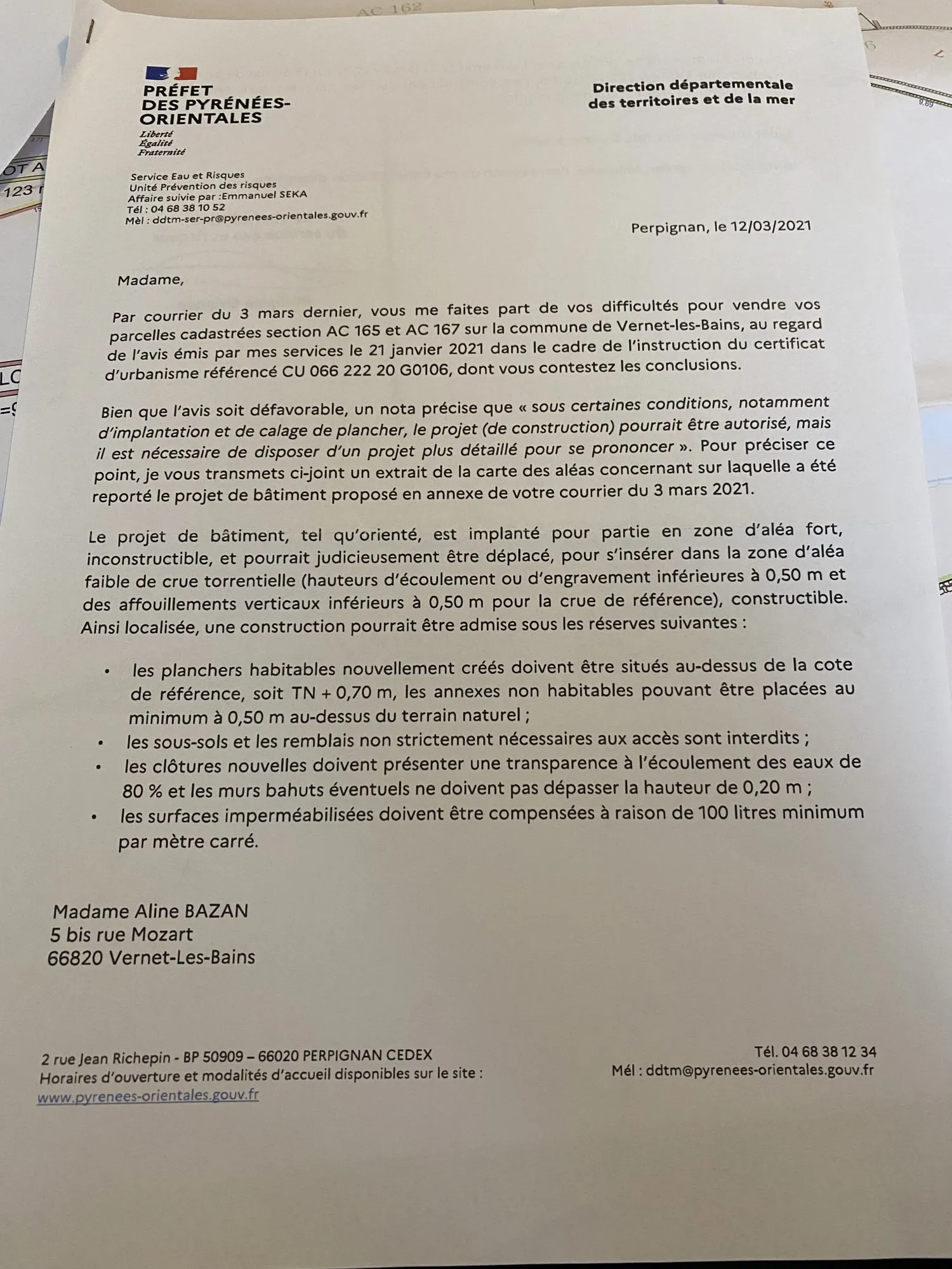 Terrain constructible à Vernet-les-Bains avec vue sur le Canigou et accès aux commodités 