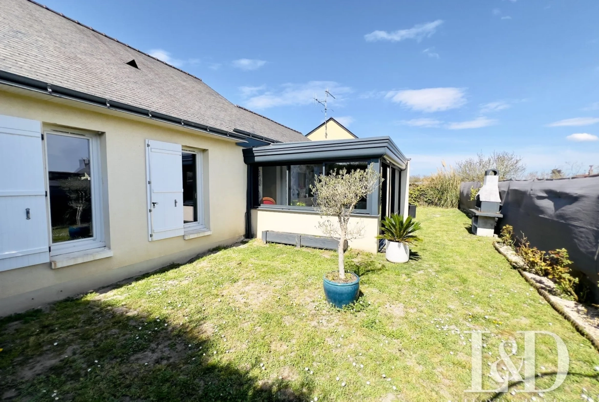 Maison rénovée lumineuse avec jardin à Saumur, proche commodités 