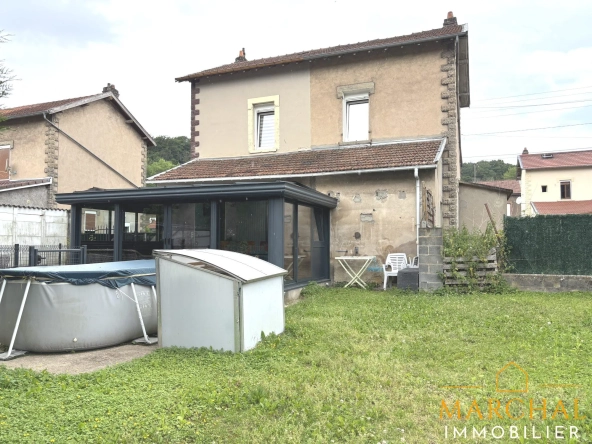 Maison spacieuse à Moutiers avec jardin clos, Véranda et possibilité d’aménagement au dernier étage