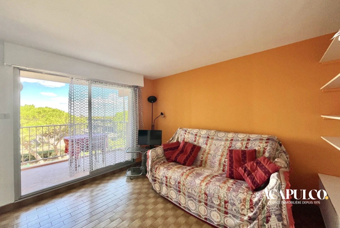 Studio cabine proche plage avec loggia et parking à Agde 