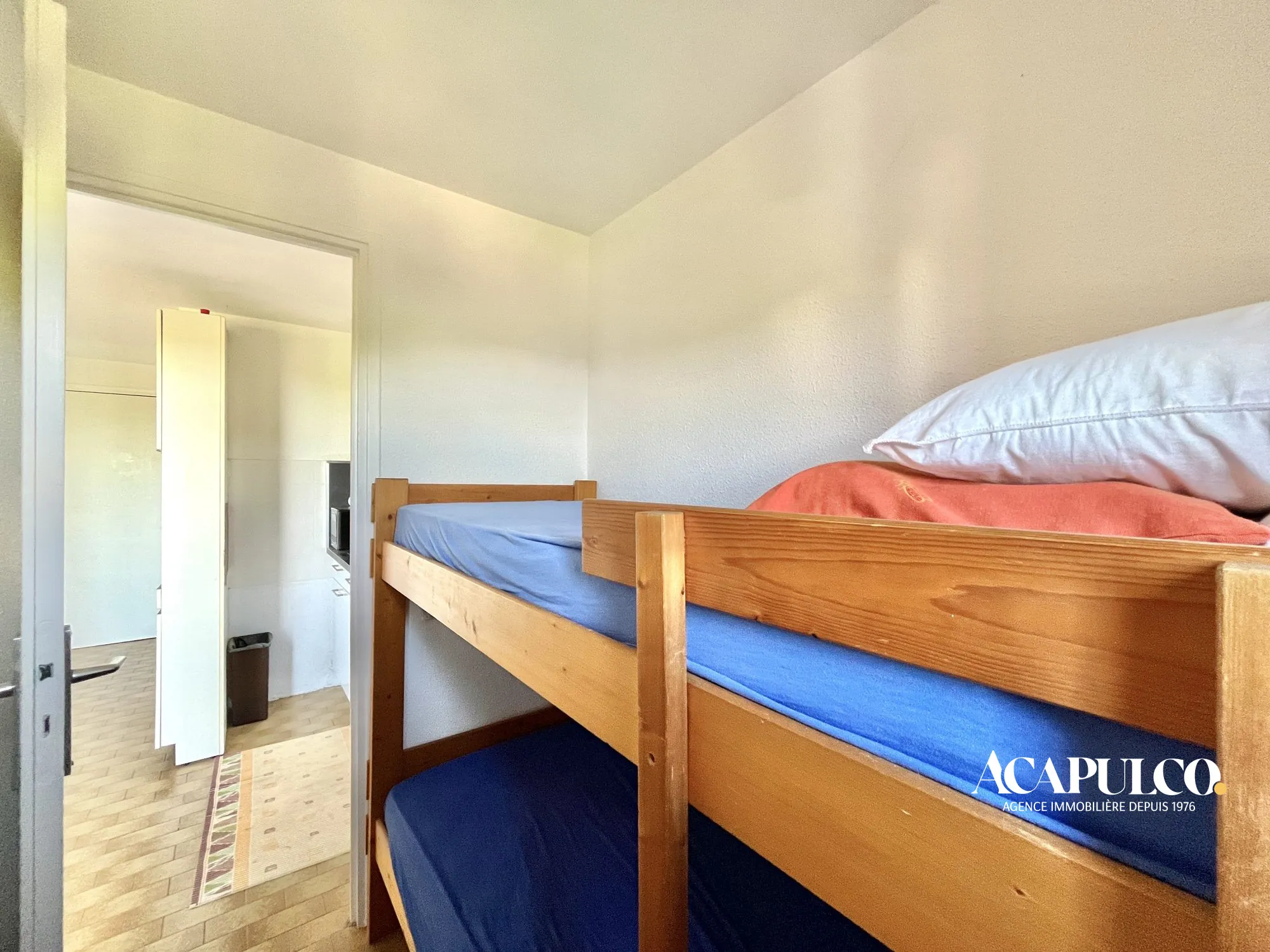 Studio cabine proche plage avec loggia et parking à Agde 